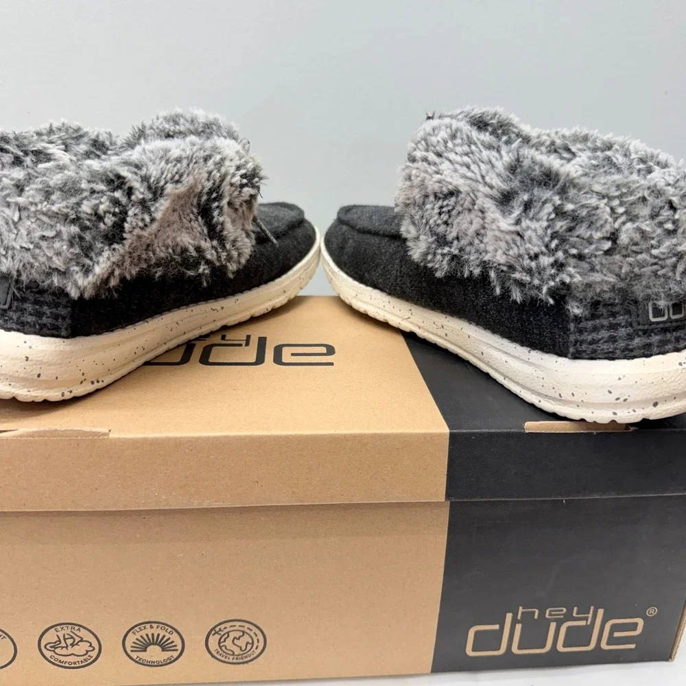 Hey Dude Britt Womens 6 Black Charcoal Fur Lined Slip On Ankle Boots Shoes